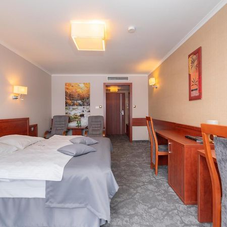 Hotel Badura Wadowice Exterior foto