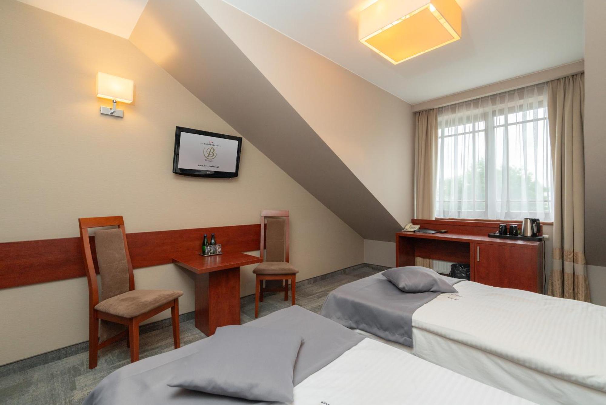 Hotel Badura Wadowice Exterior foto